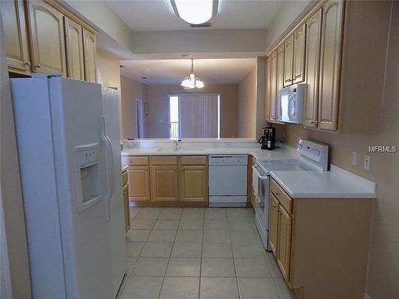 3rd image of 9440 Myrtle Creek Ln APT 1008