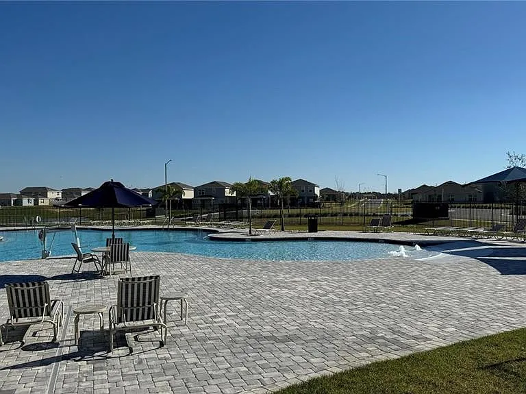 2572 Tulip Dr — Photo 15