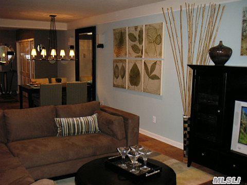 2nd image of 300 Edwards St APT 2FW
