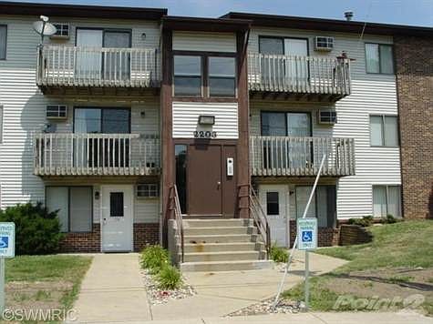 1st image of 2203 Spansail Dr