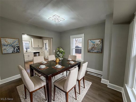 4th image of 2403 Searsdale Ave