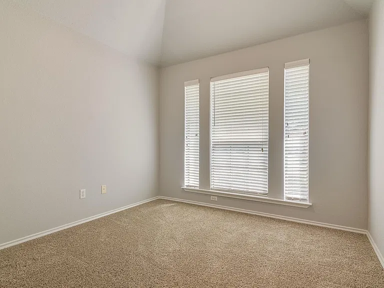 956 Carlin Ln — Photo 24