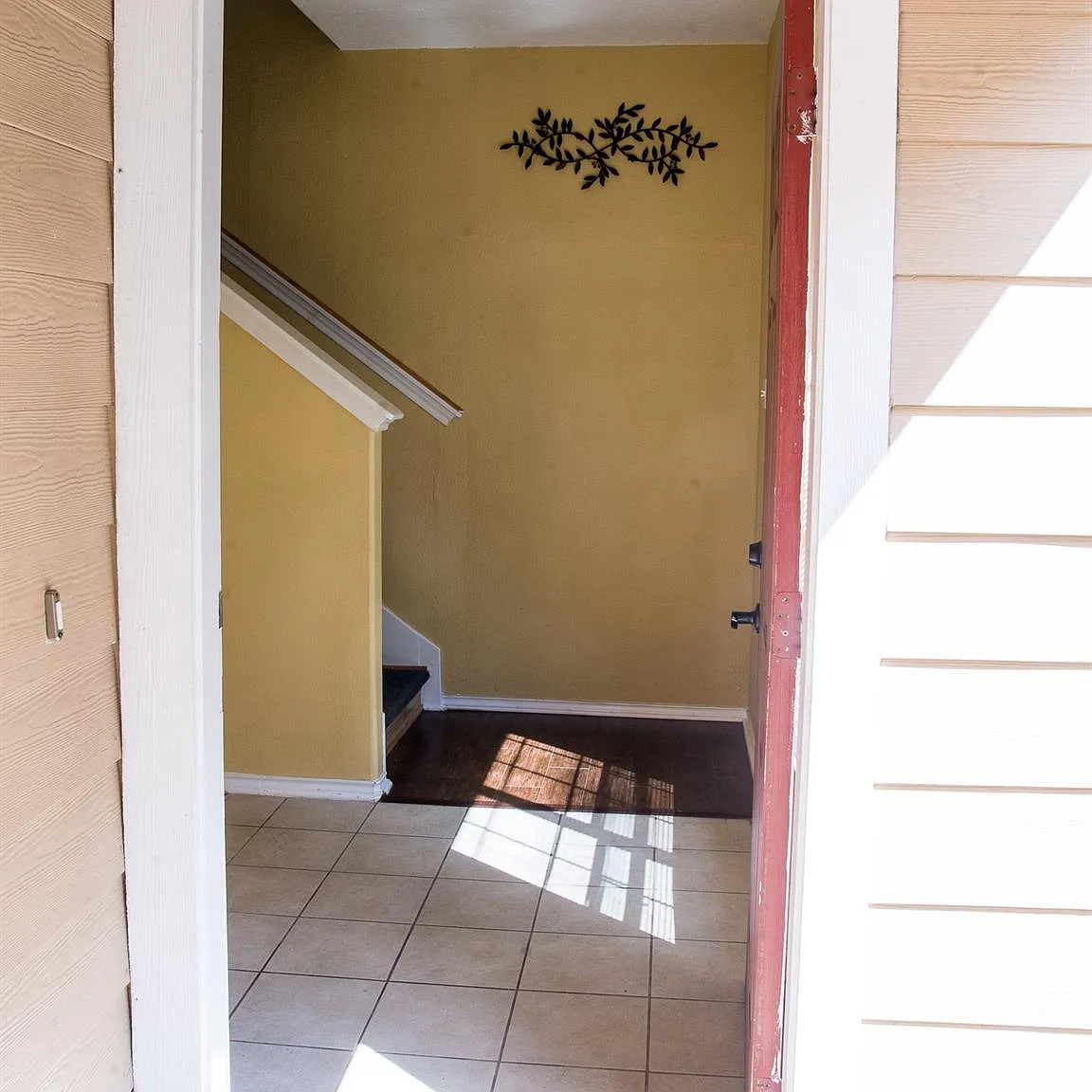 2 bed, 2.0 bath, $1,350 — Photo 3