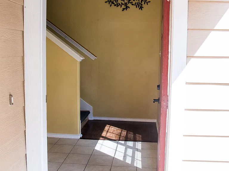 3222 Palston Bend Ln — Photo 3