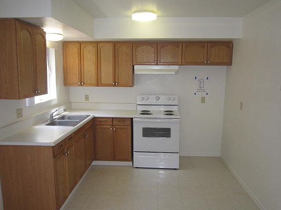 3rd image of 11180 Poplar St APT 1