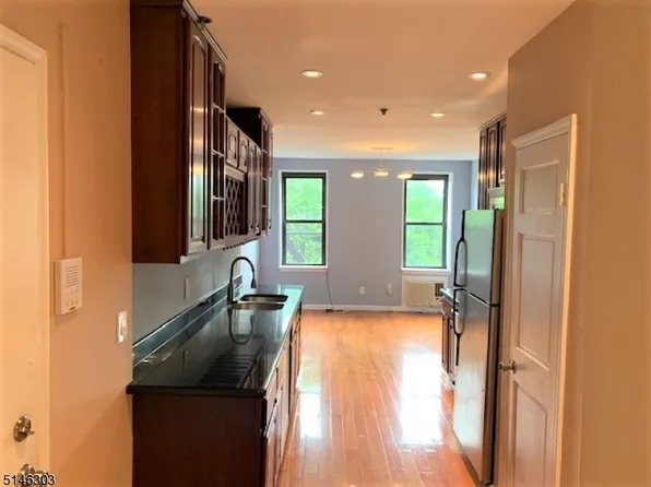 108 Waldo Ave #2B, Jersey City, NJ 07306
