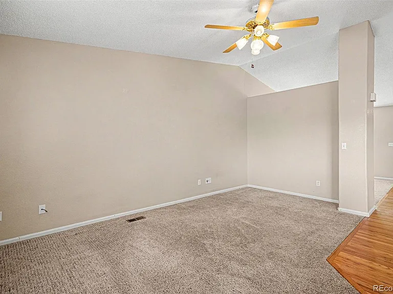 10411 Hyacinth St — Photo 5