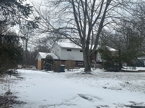 2nd image of 1403 Prospect St