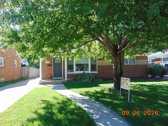 3rd image of 1616 Genesee Dr