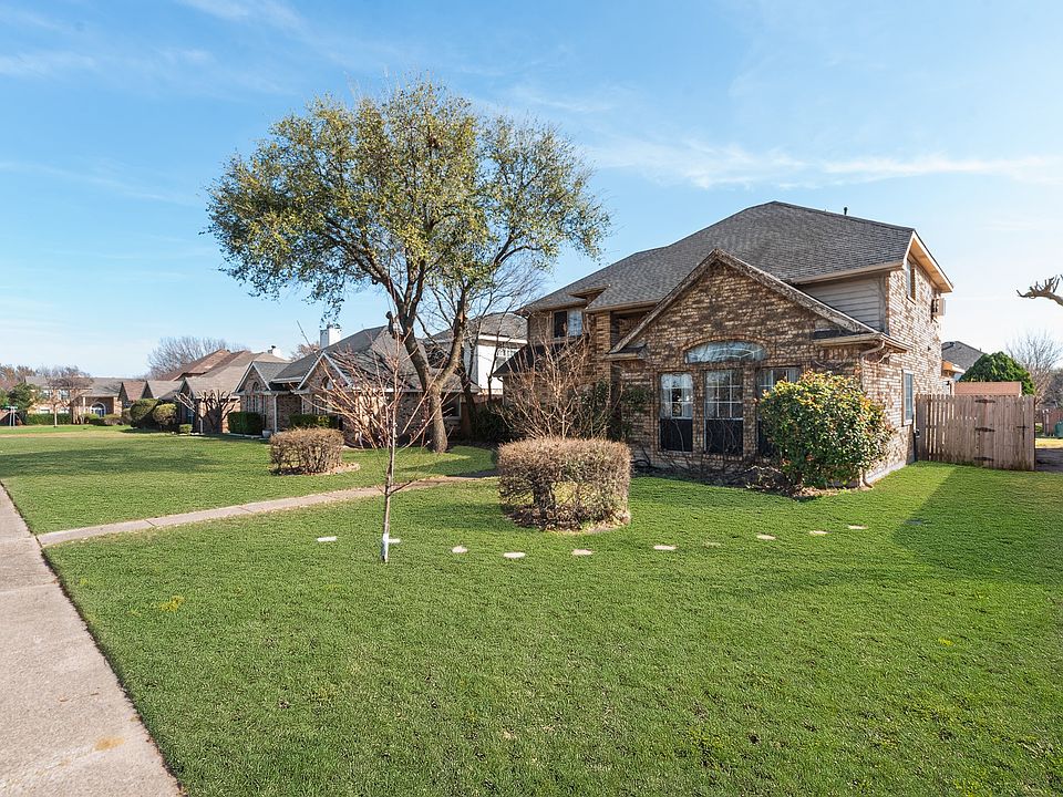 1st image of 608 Fuller Dr