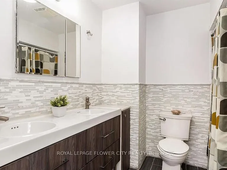 3 Clayhall Cres — Photo 26