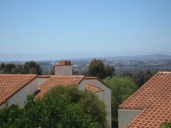 3 bed, 1821 sqft, $4,195 — Photo 3