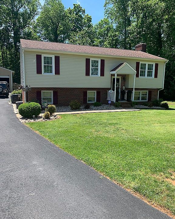 1st image of 474 Churchill Dr