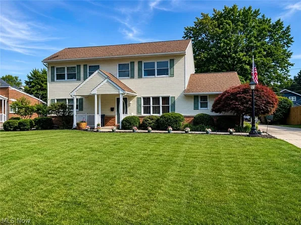 761 Highland Ave, Wadsworth, OH 44281