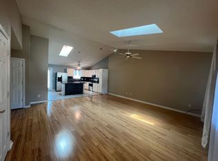 5211 Deerwood Lk, Springfield, IL 62703