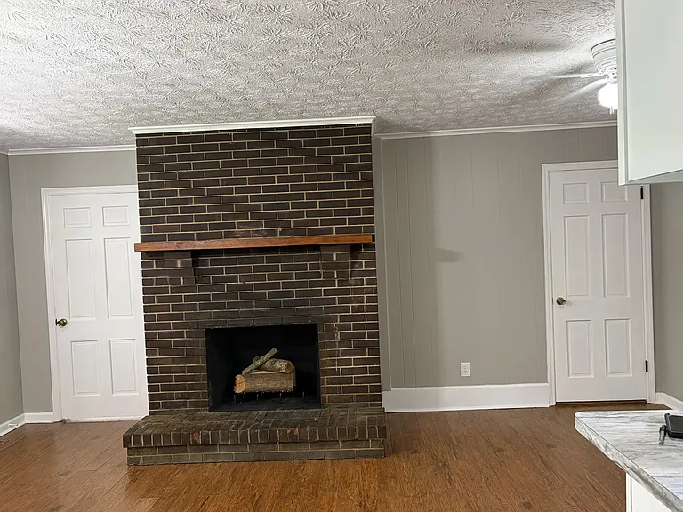 102 N Glencove — Photo 2