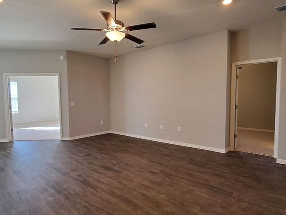 4th image of 1035 Corso Dr