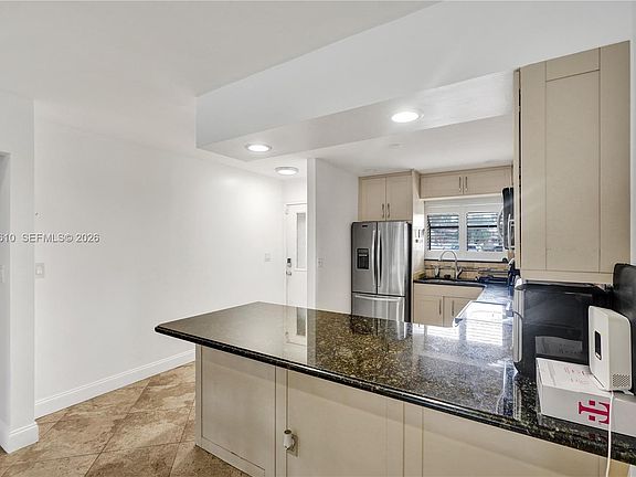 3rd image of 707 Banks Rd