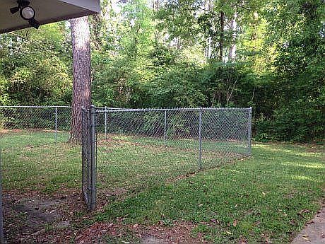 3rd image of 1710 Sherwood Dr