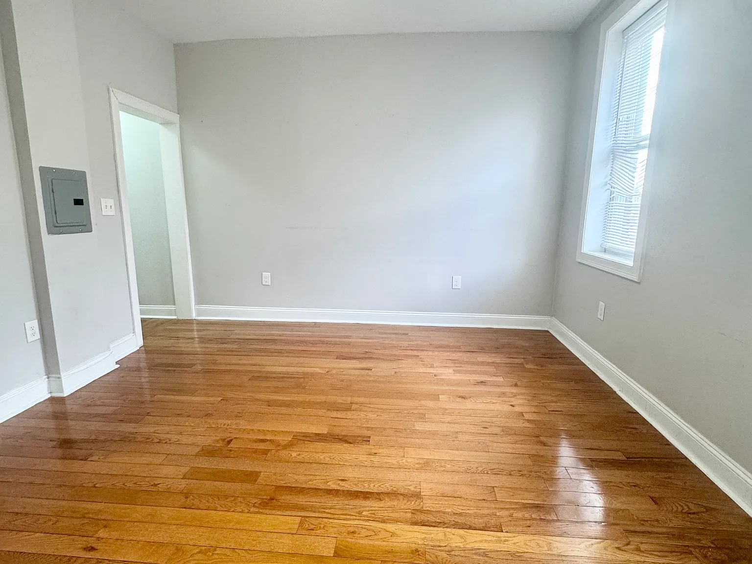 2 bed, $2,195 — Photo 4