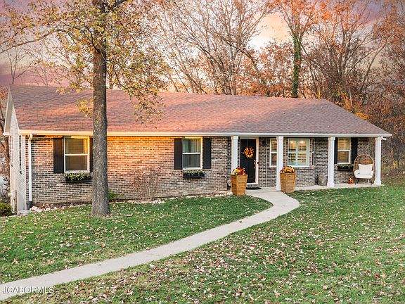 5th image of 2618 Shagbark Cir