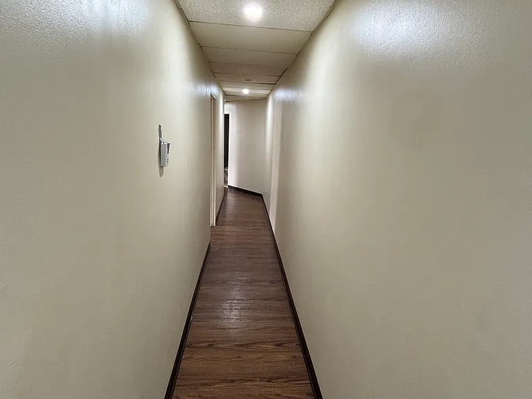 100 E Bennett St #2 — Photo 5