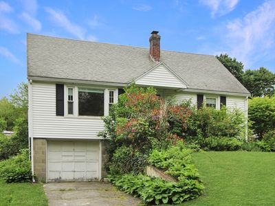8 Van Ness Ave, Shrewsbury, MA, 01545