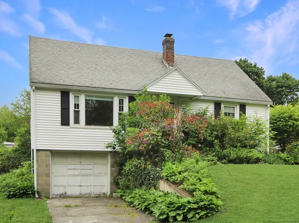 8 Van Ness Ave, Shrewsbury, MA 01545