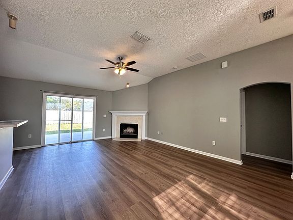 2nd image of 1295 Highfield Ln
