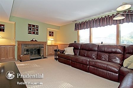 5th image of 215 Longridge Dr