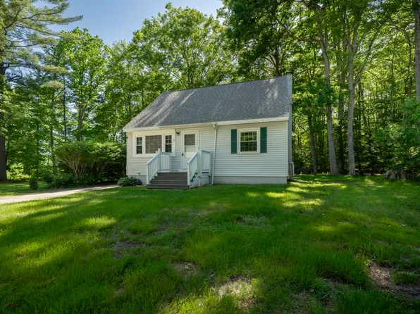 38 Duffy Street, Franklin, NH 03235