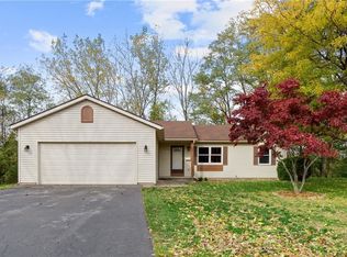 157 N Ridgelawn Dr, Rochester, NY 14617