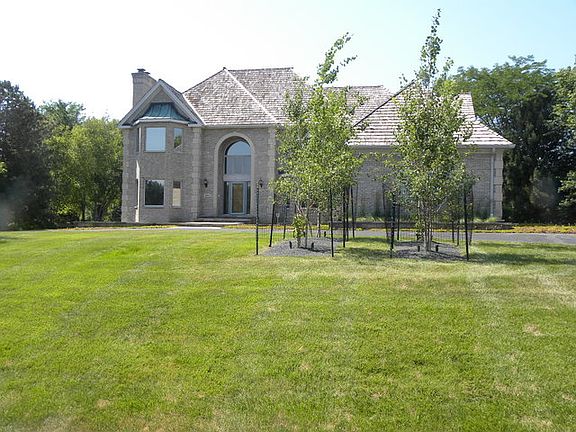 2nd image of 5851 Teal Ln