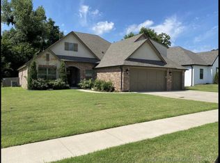 6578 E 119th St S, Bixby, OK 74008