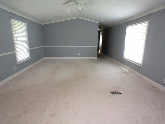 2nd image of 320 Flamingo Dr