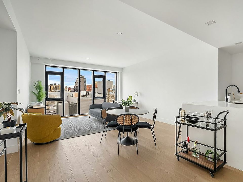 1st image of 11 Hancock Pl #709