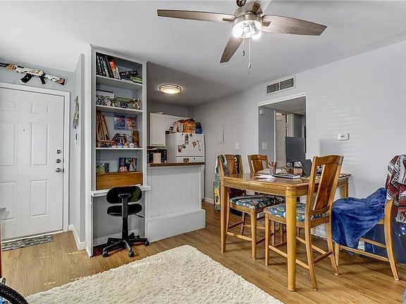 2nd image of 1000 W 26th St APT 109