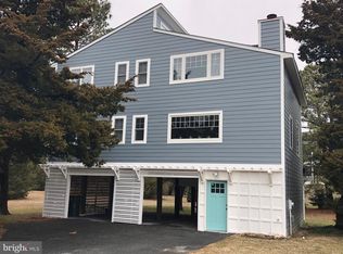 38823 Bayfront Dr, Ocean View, DE 19970