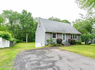 571 Sand Creek Rd, Colonie, NY 12205