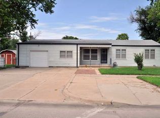 702 W 27th St S, Wichita, KS 67217