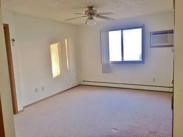 1447 Aber Ave #4 — Photo 7
