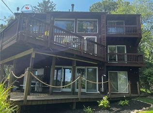 695 Longacre Dr, Coventry Township, OH 44319