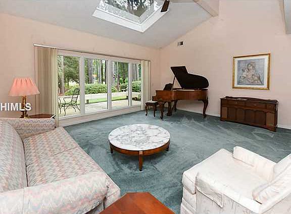 4th image of 38 Golden Hind Dr