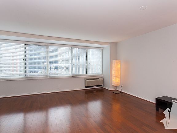 2nd image of 211 E Ohio St APT 1225