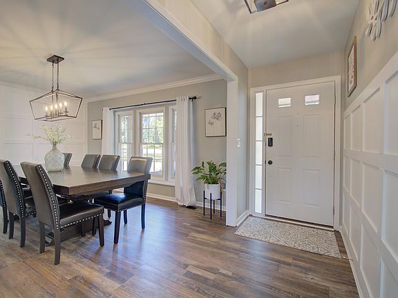 5th image of 1693 Glens Dr