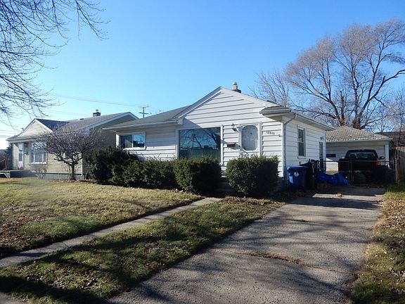 3rd image of 12815 Norborne Ave