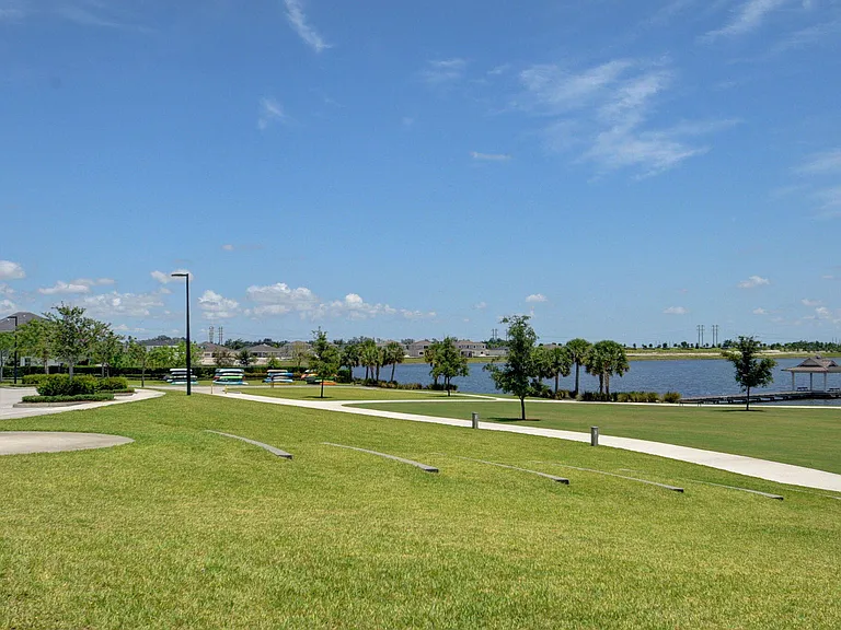 799 Hookline Cir — Photo 101
