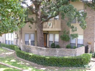 2910 Oak Shadows Cir, Bedford, TX 76021