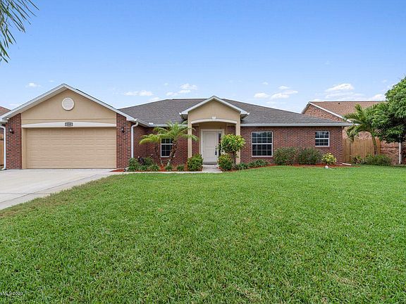 4th image of 110 Palm Cir