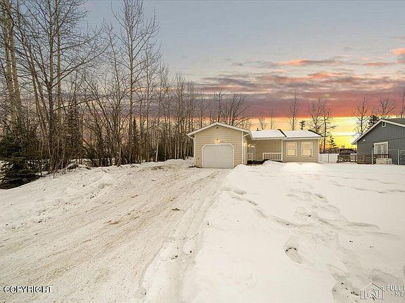 2nd image of 1791 N Lacy Loop